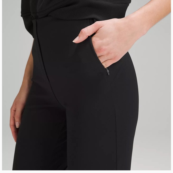 Smooth Fit Pull-On High-Rise Pant
Regular - Picture 4 of 7